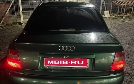 Audi A4, 1998 год, 250 000 рублей, 9 фотография