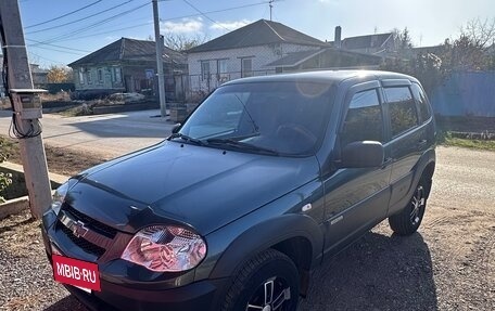 Chevrolet Niva I рестайлинг, 2016 год, 670 000 рублей, 2 фотография