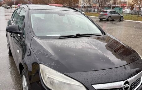 Opel Astra J, 2011 год, 630 000 рублей, 2 фотография