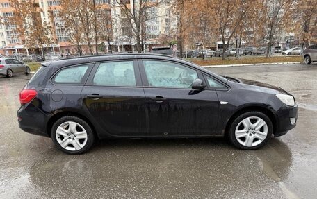 Opel Astra J, 2011 год, 630 000 рублей, 4 фотография