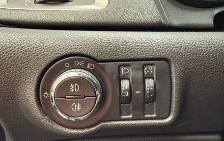 Opel Astra J, 2011 год, 630 000 рублей, 8 фотография