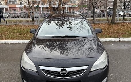 Opel Astra J, 2011 год, 630 000 рублей, 17 фотография