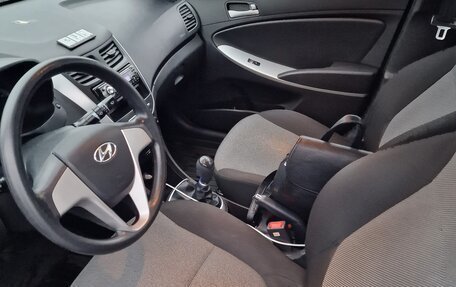 Hyundai Solaris II рестайлинг, 2014 год, 790 000 рублей, 4 фотография