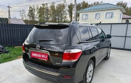 Toyota Highlander III, 2012 год, 2 250 000 рублей, 4 фотография