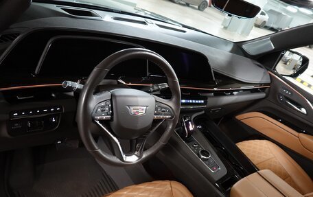 Cadillac Escalade V, 2023 год, 13 000 000 рублей, 8 фотография