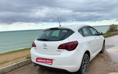 Opel Astra J, 2011 год, 805 000 рублей, 2 фотография