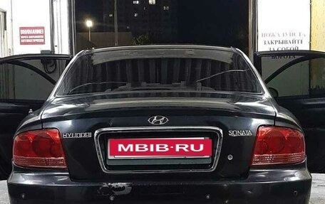 Hyundai Sonata IV рестайлинг, 2005 год, 300 000 рублей, 3 фотография