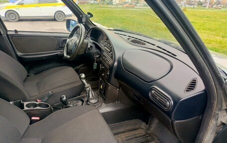 Chevrolet Niva I рестайлинг, 2011 год, 250 000 рублей, 12 фотография