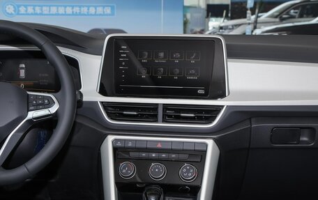 Volkswagen T-Roc I, 2025 год, 2 560 000 рублей, 17 фотография