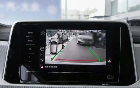 Volkswagen T-Roc I, 2025 год, 2 560 000 рублей, 18 фотография