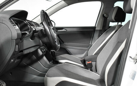 Volkswagen Tiguan II, 2019 год, 2 550 000 рублей, 11 фотография