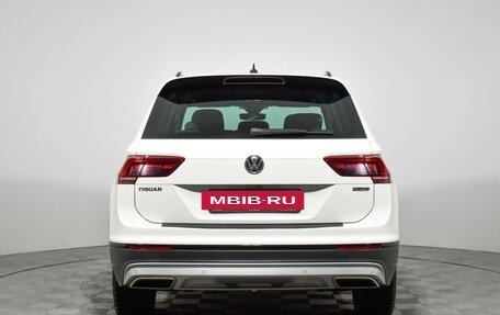 Volkswagen Tiguan II, 2019 год, 2 550 000 рублей, 6 фотография