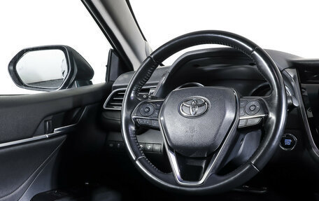 Toyota Camry, 2021 год, 3 700 000 рублей, 17 фотография