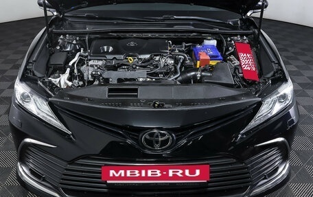 Toyota Camry, 2021 год, 3 700 000 рублей, 9 фотография