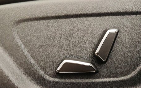 Geely Emgrand, 2023 год, 1 840 000 рублей, 16 фотография