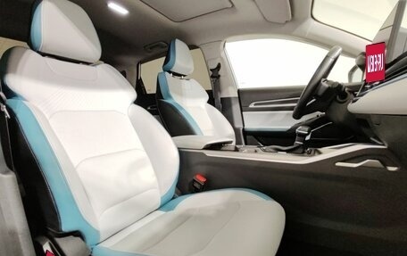 Geely Emgrand, 2023 год, 1 840 000 рублей, 14 фотография