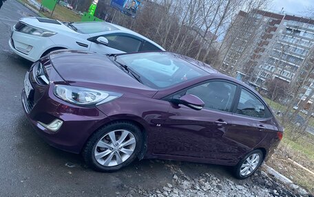 Hyundai Solaris II рестайлинг, 2011 год, 660 000 рублей, 7 фотография