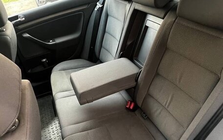 Volkswagen Golf V, 2004 год, 445 000 рублей, 15 фотография