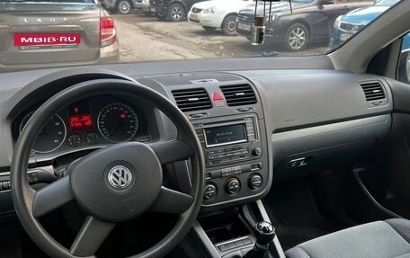 Volkswagen Golf V, 2004 год, 445 000 рублей, 10 фотография