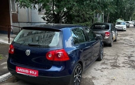 Volkswagen Golf V, 2004 год, 445 000 рублей, 3 фотография