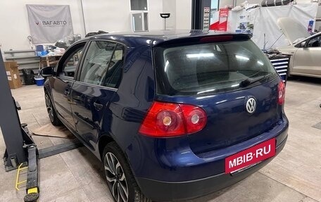 Volkswagen Golf V, 2004 год, 445 000 рублей, 8 фотография