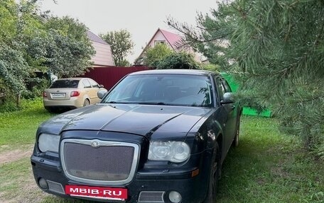 Chrysler 300C II, 2008 год, 750 000 рублей, 2 фотография