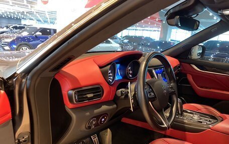 Maserati Levante I, 2019 год, 8 150 000 рублей, 5 фотография