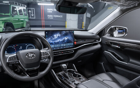 Toyota Highlander, 2025 год, 6 100 000 рублей, 12 фотография