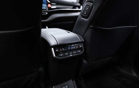 Toyota Highlander, 2025 год, 6 100 000 рублей, 24 фотография