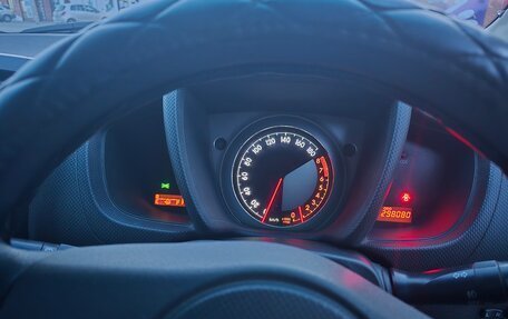 Toyota Ist II, 2010 год, 1 000 000 рублей, 4 фотография