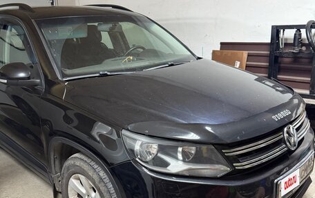 Volkswagen Tiguan I, 2012 год, 990 000 рублей, 2 фотография