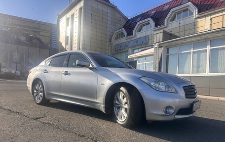 Nissan Fuga II, 2010 год, 2 200 000 рублей, 2 фотография