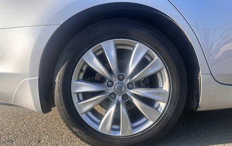 Nissan Fuga II, 2010 год, 2 200 000 рублей, 10 фотография