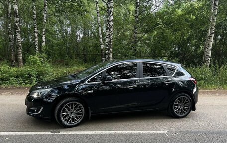 Opel Astra J, 2012 год, 750 000 рублей, 1 фотография