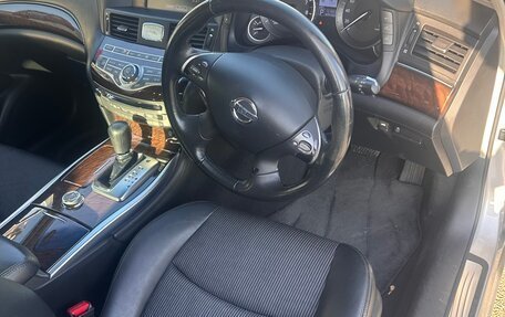 Nissan Fuga II, 2010 год, 2 200 000 рублей, 23 фотография