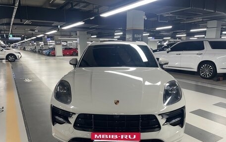 Porsche Macan I рестайлинг, 2021 год, 6 800 000 рублей, 2 фотография