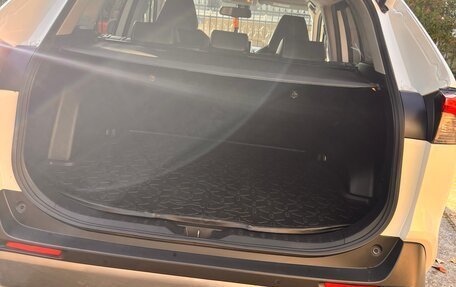 Toyota RAV4, 2020 год, 3 500 000 рублей, 9 фотография