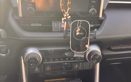 Toyota RAV4, 2020 год, 3 500 000 рублей, 14 фотография