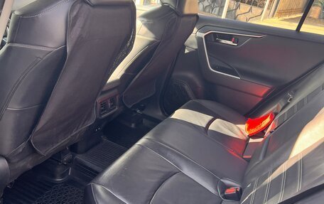 Toyota RAV4, 2020 год, 3 500 000 рублей, 22 фотография