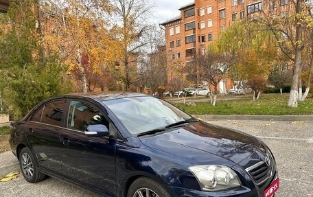 Toyota Avensis III рестайлинг, 2007 год, 900 000 рублей, 1 фотография