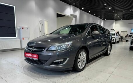 Opel Astra J, 2013 год, 799 000 рублей, 1 фотография