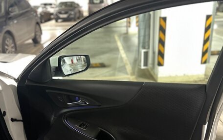 Chevrolet Malibu IX, 2017 год, 1 400 000 рублей, 13 фотография