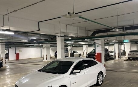 Chevrolet Malibu IX, 2017 год, 1 400 000 рублей, 5 фотография