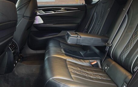 BMW 6 серия, 2018 год, 3 950 000 рублей, 10 фотография