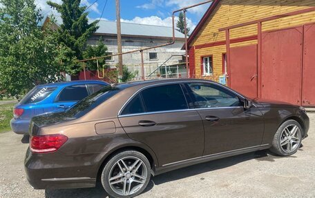 Mercedes-Benz E-Класс, 2013 год, 2 100 000 рублей, 4 фотография