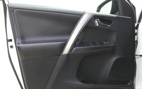 Toyota RAV4, 2016 год, 2 243 000 рублей, 9 фотография