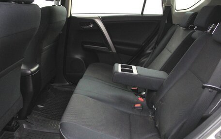 Toyota RAV4, 2016 год, 2 243 000 рублей, 24 фотография