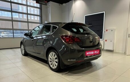 Opel Astra J, 2013 год, 799 000 рублей, 7 фотография