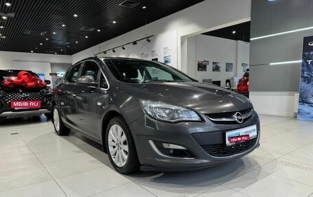 Opel Astra J, 2013 год, 799 000 рублей, 3 фотография