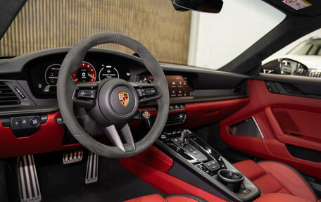 Porsche 911, 2025 год, 26 900 000 рублей, 19 фотография